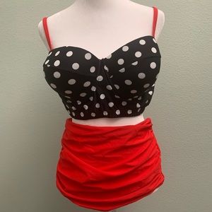 Retro Polkadot Bikini for Curt Gals